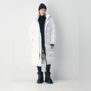 Aritzia Super Puff Long